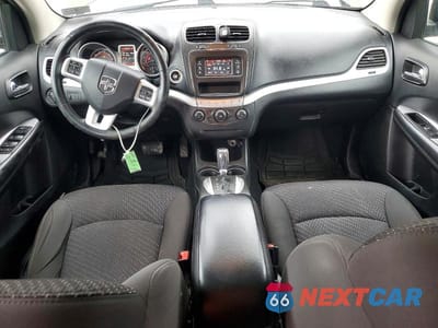 Zdjęcie 8 z 12 samochodu: 2017 DODGE JOURNEY SE VIN:3C4PDDAG3HT643592 - miniatura