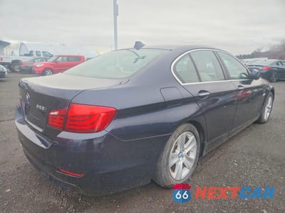 Trzecie zdjęcie samochodu z tyłu: 2013 BMW 528 XI VIN:WBAXH5C52DD108546 - miniatura