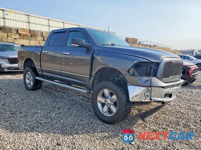 Czwarte zdjęcie samochodu z boku: 2018 RAM 1500 SLT VIN:1C6RR7LT4JS107836 - miniatura