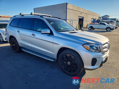 Czwarte zdjęcie samochodu z boku: 2018 MERCEDES-BENZ GLS 450 4MATIC VIN:4JGDF6EEXJB166342 - miniatura