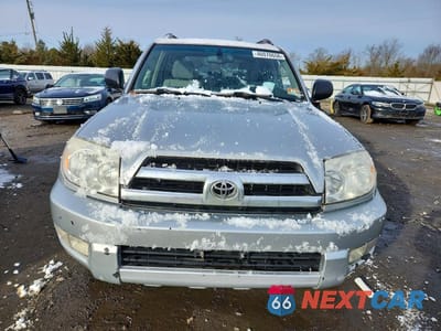 Piąte zdjęcie samochodu w środku: 2005 TOYOTA 4RUNNER SR5 VIN:JTEBU14R758046649 - miniatura