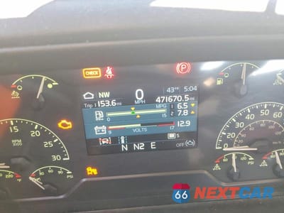 Zdjęcie 8 z 10 samochodu: 2020 VOLVO VNR SEMI TRUCK VIN:4V4WC9EG5LN225375 - miniatura
