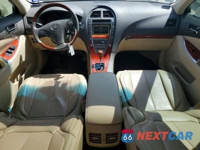 Zdjęcie 8 z 12 samochodu: 2012 LEXUS ES 350 BASE VIN:JTHBK1EG3C2496613 - miniatura