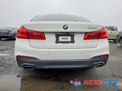 Zdjęcie 6 z 12 samochodu: 2019 BMW 530E VIN:WBAJA9C57KB391844 - miniatura