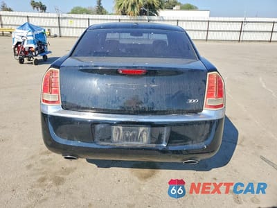 Zdjęcie 6 z 11 samochodu: 2013 CHRYSLER 300 VIN:2C3CCAAG4DH657203 - miniatura