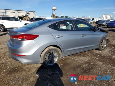 Trzecie zdjęcie samochodu z tyłu: 2017 HYUNDAI ELANTRA SE VIN:5NPD84LF7HH148484 - miniatura