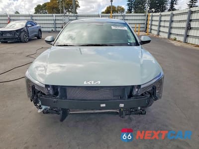 Piąte zdjęcie samochodu w środku: 2025 KIA K4 LXS VIN:3KPFT4DE8SE216204 - miniatura