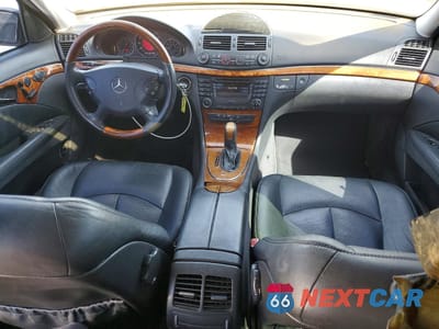 Zdjęcie 8 z 12 samochodu: 2003 MERCEDES-BENZ E 320 VIN:WDBUF65J83A140492 - miniatura