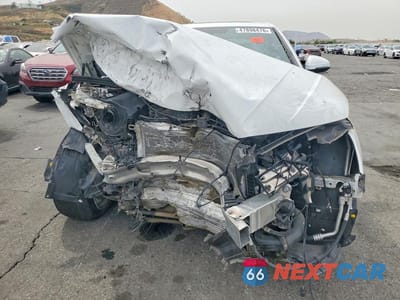 Piąte zdjęcie samochodu w środku: 2024 AUDI A4 PREMIUM PLUS 45 VIN:WAUEAAF42RN006754 - miniatura