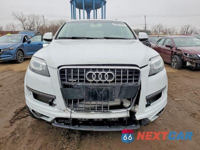 Piąte zdjęcie samochodu w środku: 2014 AUDI Q7 PREMIUM PLUS VIN:WA1LGAFE1ED018258 - miniatura