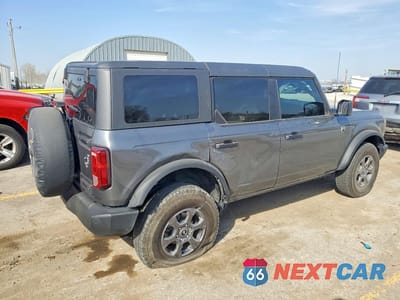 Trzecie zdjęcie samochodu z tyłu: 2024 FORD BRONCO BIG BEND VIN:1FMDE7BH8RLB16407 - miniatura