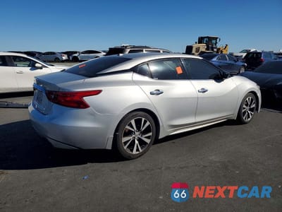 Trzecie zdjęcie samochodu z tyłu: 2017 NISSAN MAXIMA 3.5 S VIN:1N4AA6AP1HC422052 - miniatura