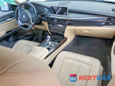 Zdjęcie 8 z 13 samochodu: 2016 BMW X5 SDRIVE35I VIN:5UXKR2C53G0R69141 - miniatura
