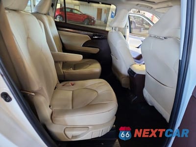 Zdjęcie 11 z 13 samochodu: 2020 TOYOTA HIGHLANDER LIMITED VIN:5TDDZRBH7LS005079 - miniatura