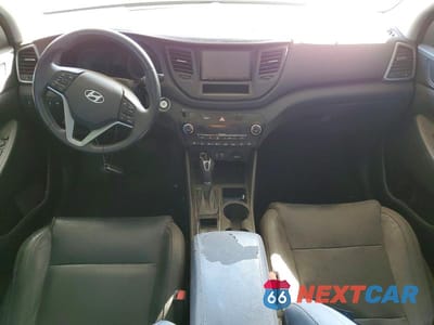 Zdjęcie 8 z 12 samochodu: 2016 HYUNDAI TUCSON LIMITED VIN:KM8J33A25GU093416 - miniatura