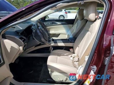 Zdjęcie 7 z 12 samochodu: 2018 LINCOLN MKZ HYBRID PREMIERE VIN:3LN6L5KU8JR620168 - miniatura