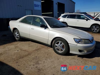 Czwarte zdjęcie samochodu z boku: 2000 LEXUS ES 300 BASE VIN:JT8BF28G1Y5081494 - miniatura