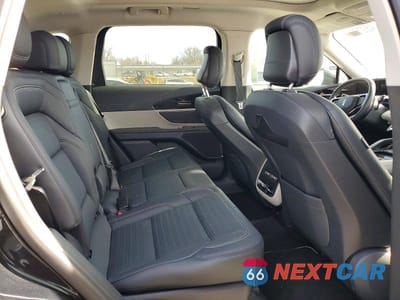 Zdjęcie 11 z 12 samochodu: 2025 LINCOLN NAUTILUS RESERVE VIN:5LMPJ8KA7SJ921458 - miniatura