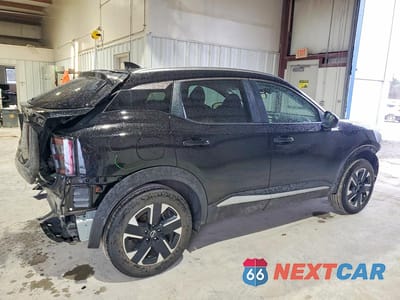 Trzecie zdjęcie samochodu z tyłu: 2025 NISSAN KICKS SV VIN:3N8AP6CB1SL394621 - miniatura