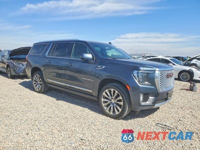 Czwarte zdjęcie samochodu z boku: 2021 GMC YUKON XL DENALI VIN:1GKS2JKT9MR328085 - miniatura