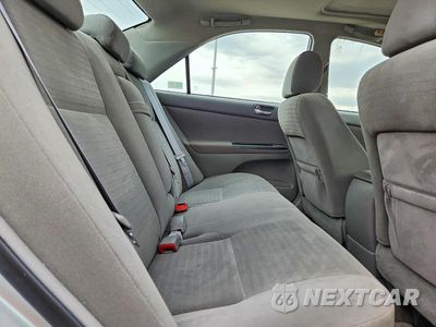 Zdjęcie 10 z 12 samochodu: 2005 TOYOTA CAMRY LE VIN:4T1BE32K55U409679 - miniatura