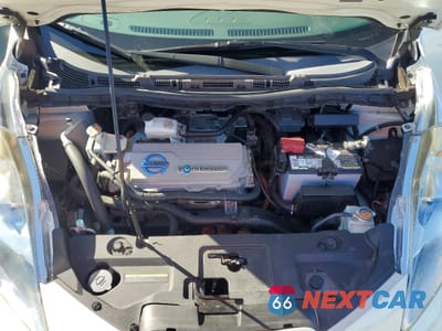 Zdjęcie 11 z 12 samochodu: 2011 NISSAN LEAF SV VIN:JN1AZ0CP0BT007313 - miniatura