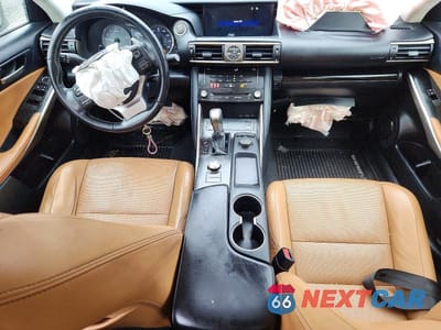 Zdjęcie 8 z 12 samochodu: 2017 LEXUS IS 300 BASE VIN:JTHCM1D2XH5021180 - miniatura