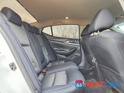 Zdjęcie 10 z 12 samochodu: 2018 NISSAN MAXIMA 3.5 S VIN:1N4AA6AP2JC395904 - miniatura