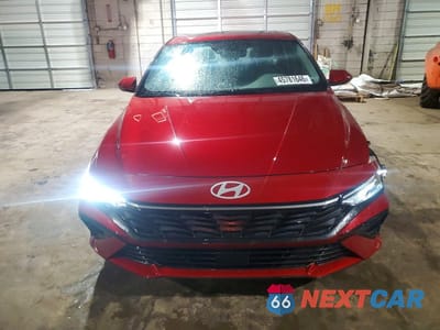 Piąte zdjęcie samochodu w środku: 2025 HYUNDAI ELANTRA SEL CONVENIENCE VIN:KMHLS4DG7SU034515 - miniatura