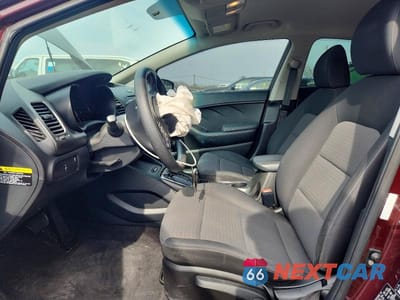 Zdjęcie 7 z 12 samochodu: 2017 KIA FORTE LX VIN:3KPFL4A76HE143316 - miniatura