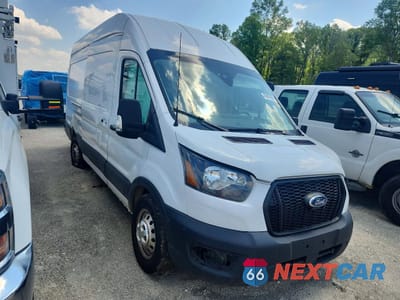 Czwarte zdjęcie samochodu z boku: 2023 FORD TRANSIT 350 HD DELIVERY VAN VIN:1FTBF8XG2PKA49840 - miniatura