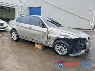 Czwarte zdjęcie samochodu z boku: 2010 BMW 328 I VIN:WBAPH7G53ANM49546 - miniatura
