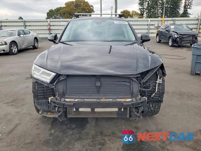 Piąte zdjęcie samochodu w środku: 2019 AUDI Q5 PREMIUM PLUS VIN:WA1BNAFY0K2027147 - miniatura