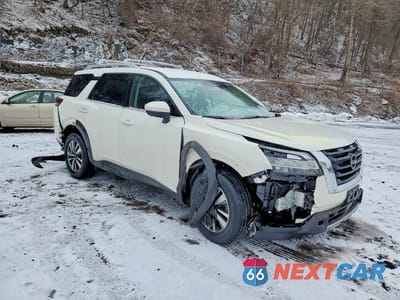 Czwarte zdjęcie samochodu z boku: 2024 NISSAN PATHFINDER SL VIN:5N1DR3CC4RC294041 - miniatura