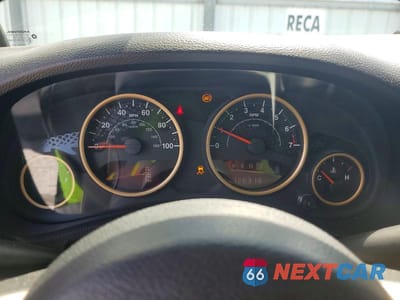 Zdjęcie 9 z 13 samochodu: 2014 JEEP WRANGLER UNLIMITED SAHARA VIN:1C4HJWEG7EL166515 - miniatura