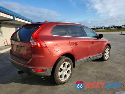 Trzecie zdjęcie samochodu z tyłu: 2013 VOLVO XC60 3.2 VIN:YV4952DZ7D2465458 - miniatura
