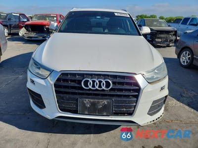 Piąte zdjęcie samochodu w środku: 2016 AUDI Q3 PREMIUM PLUS VIN:WA1BFCFS7GR008601 - miniatura