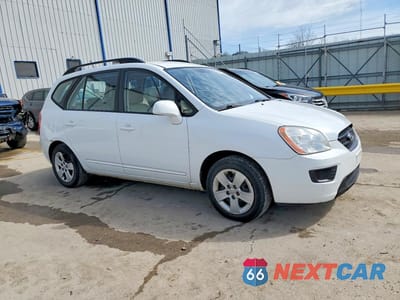 Czwarte zdjęcie samochodu z boku: 2009 KIA RONDO BASE VIN:KNAFG528197224966 - miniatura