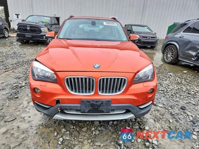 Piąte zdjęcie samochodu w środku: 2013 BMW X1 XDRIVE28I VIN:WBAVL1C57DVR90158 - miniatura