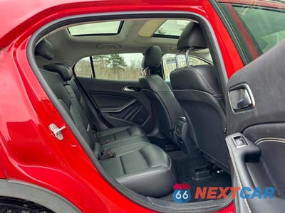 Zdjęcie 9 z 10 samochodu: 2015 MERCEDES-BENZ GLA 250 4MATIC VIN:WDCTG4GB6FJ109647 - miniatura