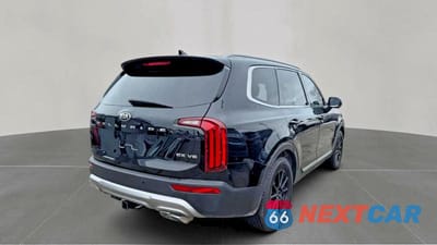 Czwarte zdjęcie samochodu z boku: 2020 KIA TELLURIDE EX VIN:5XYP34HC6LG013605 - miniatura