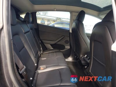 Zdjęcie 10 z 12 samochodu: 2024 TESLA MODEL Y VIN:7SAYGDEDXRF207384 - miniatura