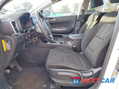 Zdjęcie 7 z 11 samochodu: 2018 KIA SPORTAGE LX VIN:KNDPMCAC4J7401234 - miniatura