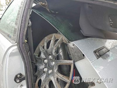 Zdjęcie 10 z 12 samochodu: 1995 BMW M3 VIN:WBSBF9328SEH06692 - miniatura