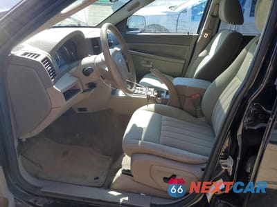 Zdjęcie 7 z 13 samochodu: 2006 JEEP GRAND CHEROKEE LAREDO VIN:1J4GR48K96C343408 - miniatura