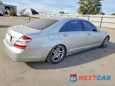 Trzecie zdjęcie samochodu z tyłu: 2007 MERCEDES-BENZ S 550 VIN:WDDNG71X77A085077 - miniatura