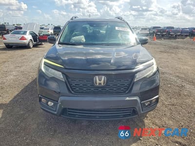 Piąte zdjęcie samochodu w środku: 2020 HONDA PASSPORT TOURING VIN:5FNYF7H9XLB005659 - miniatura