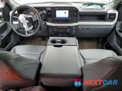 Zdjęcie 8 z 11 samochodu: 2024 FORD F350 SUPER DUTY UTILITY / SERVICE TRUCK VIN:1FT8X3BT9REF02626 - miniatura