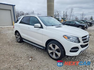 Czwarte zdjęcie samochodu z boku: 2016 MERCEDES-BENZ GLE 350 4MATIC VIN:4JGDA5HB4GA755671 - miniatura