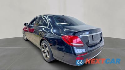 Trzecie zdjęcie samochodu z tyłu: 2017 MERCEDES-BENZ E 300 VIN:WDDZF4JB0HA182257 - miniatura